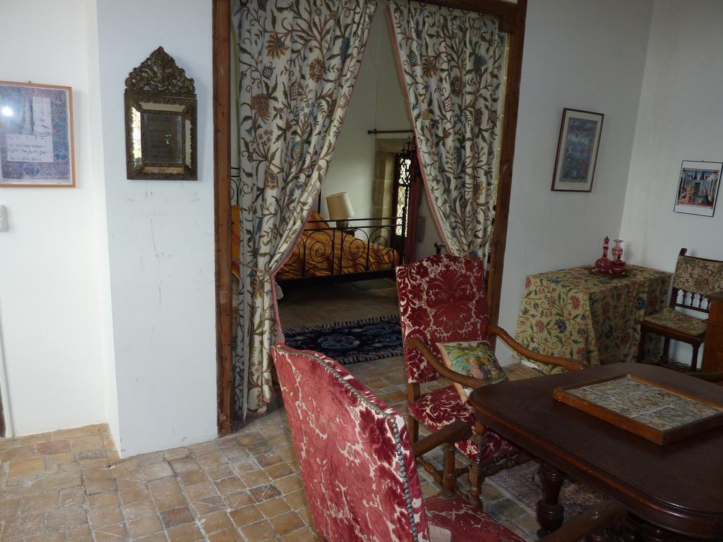 Chateau De Vermette Otel La Chapelle-Gaudin Oda fotoğraf