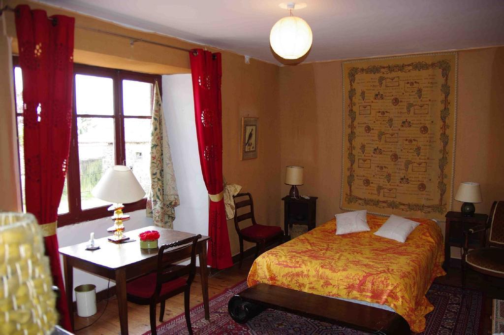 Chateau De Vermette Otel La Chapelle-Gaudin Oda fotoğraf