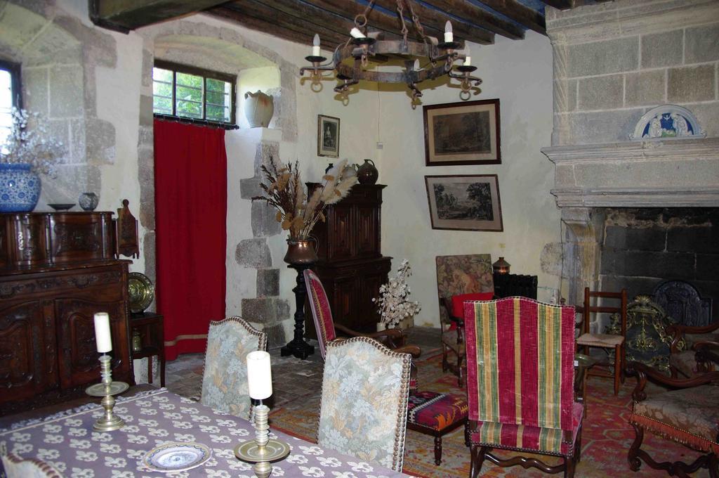 Chateau De Vermette Otel La Chapelle-Gaudin Oda fotoğraf