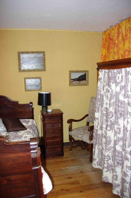 Chateau De Vermette Otel La Chapelle-Gaudin Oda fotoğraf